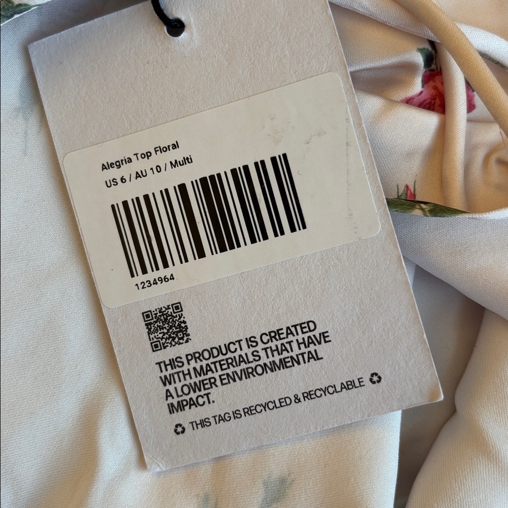 NWT Princess Polly top - Picture 5 of 10